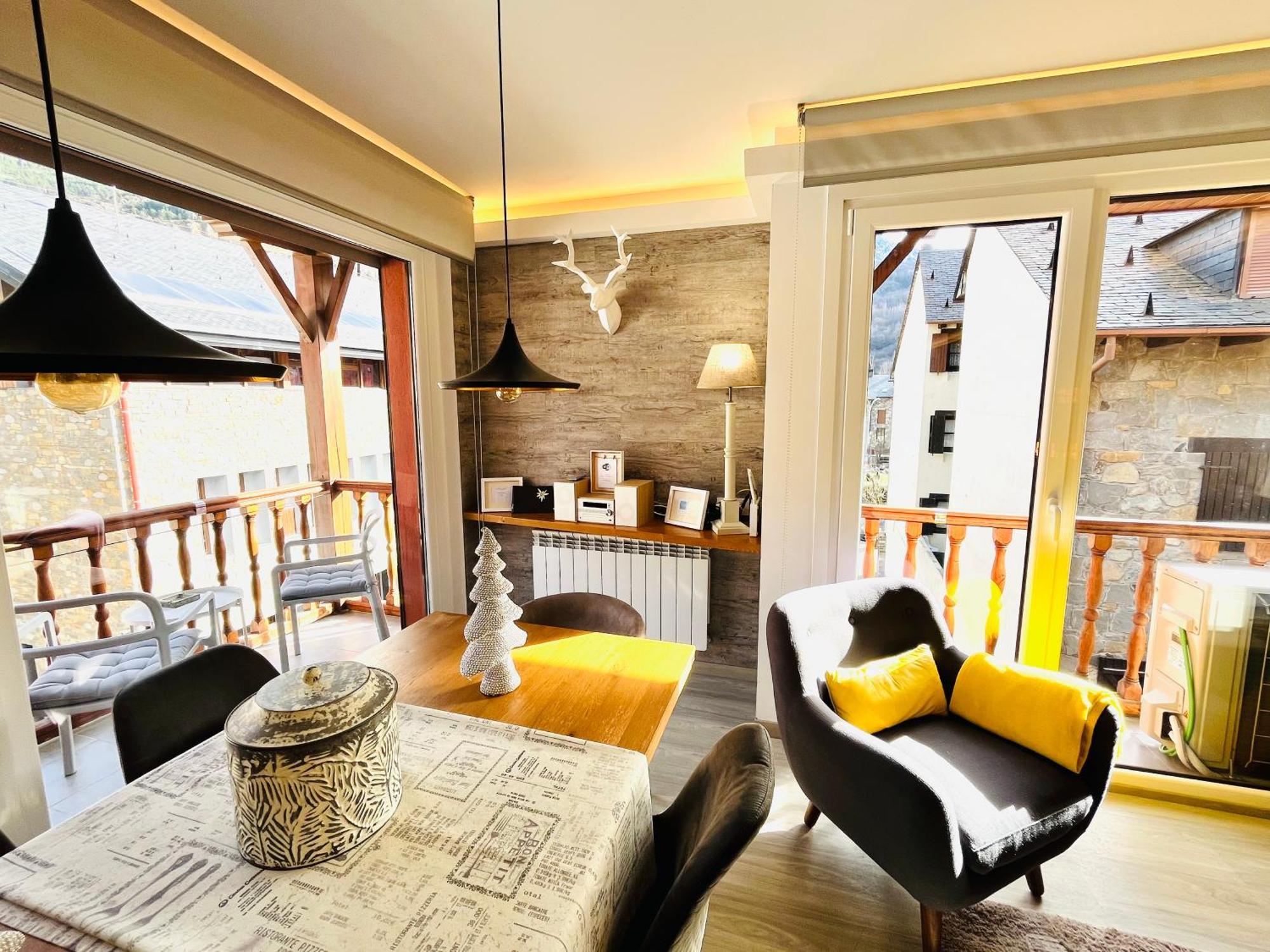 Apartamento UP BENASQUE FLOR de NIEVE Exterior foto