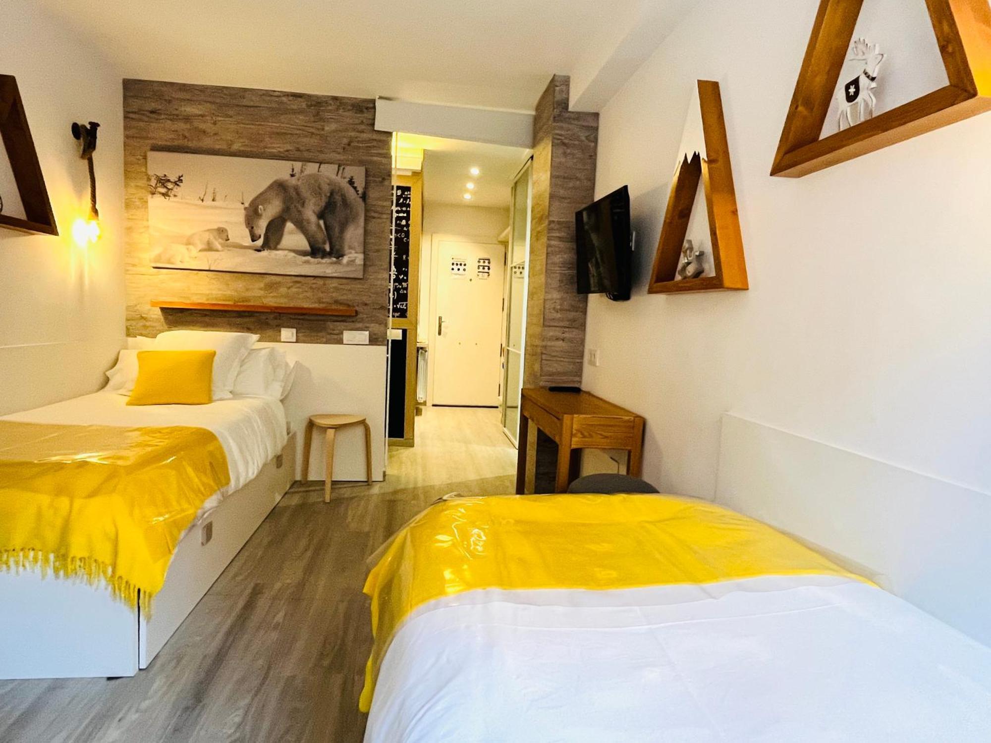 Apartamento UP BENASQUE FLOR de NIEVE Exterior foto